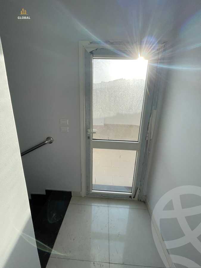 https://aqarmap.com.eg/en/listing/4368092-for-rent-cairo-new-cairo-compounds-mountain-view-hyde-park