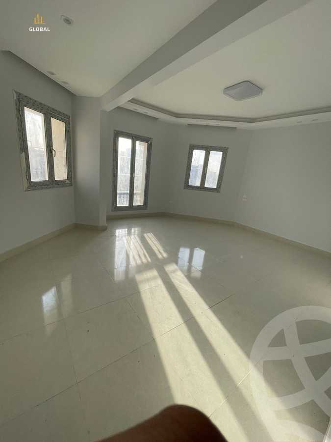 https://aqarmap.com.eg/en/listing/4368092-for-rent-cairo-new-cairo-compounds-mountain-view-hyde-park