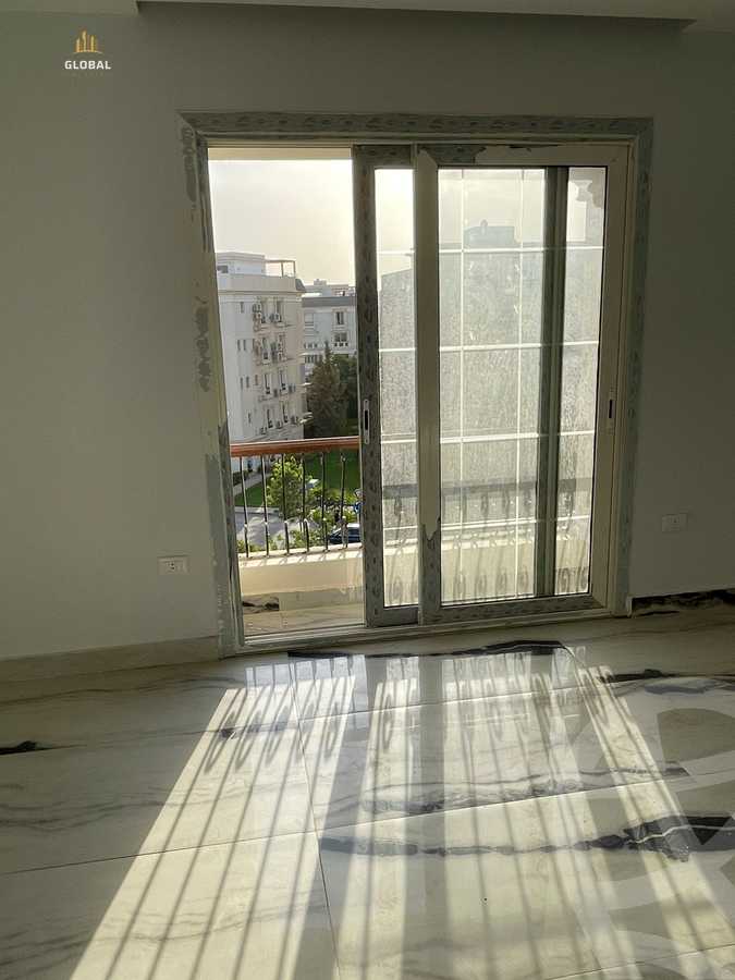https://aqarmap.com.eg/en/listing/4368092-for-rent-cairo-new-cairo-compounds-mountain-view-hyde-park