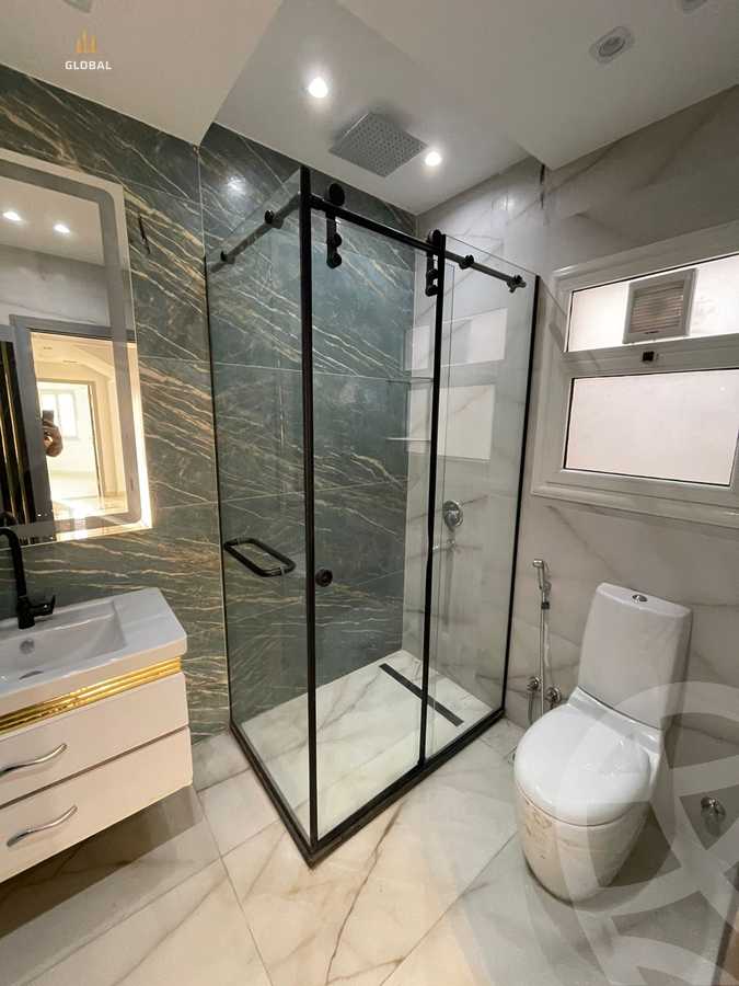 https://aqarmap.com.eg/en/listing/4368092-for-rent-cairo-new-cairo-compounds-mountain-view-hyde-park