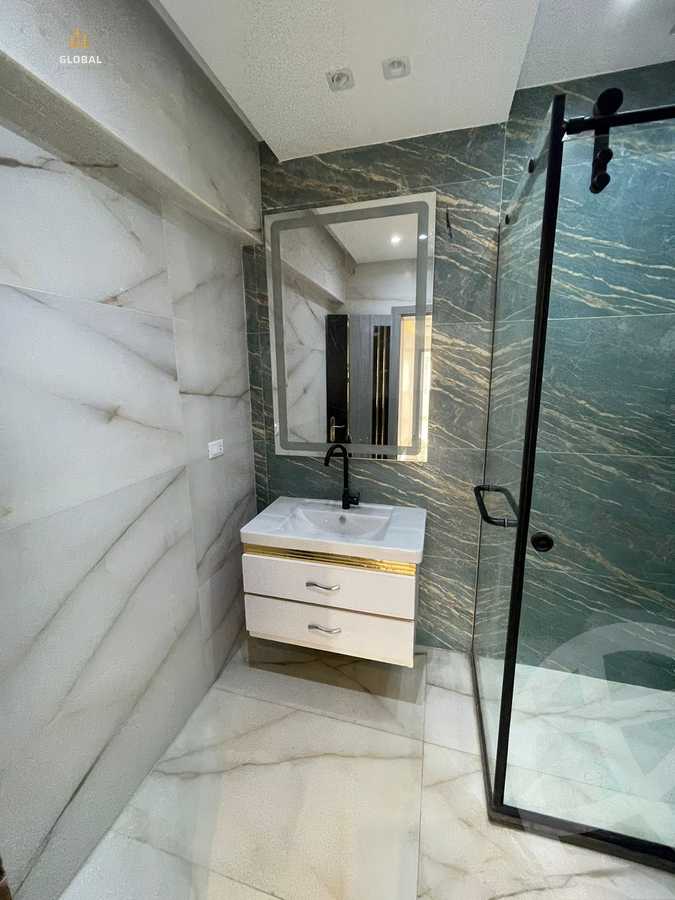 https://aqarmap.com.eg/en/listing/4368092-for-rent-cairo-new-cairo-compounds-mountain-view-hyde-park