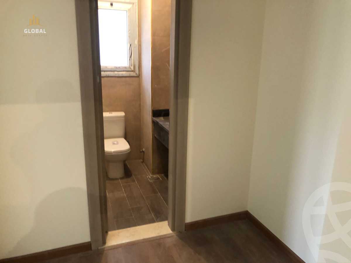 https://aqarmap.com.eg/en/listing/4368149-for-rent-cairo-new-cairo-compounds-mountain-view-hyde-park