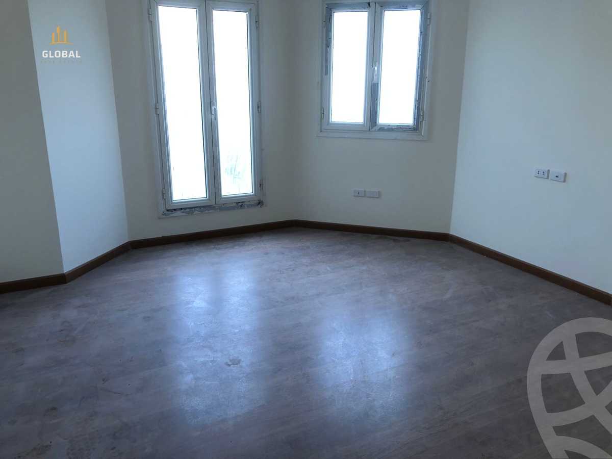 https://aqarmap.com.eg/en/listing/4368149-for-rent-cairo-new-cairo-compounds-mountain-view-hyde-park