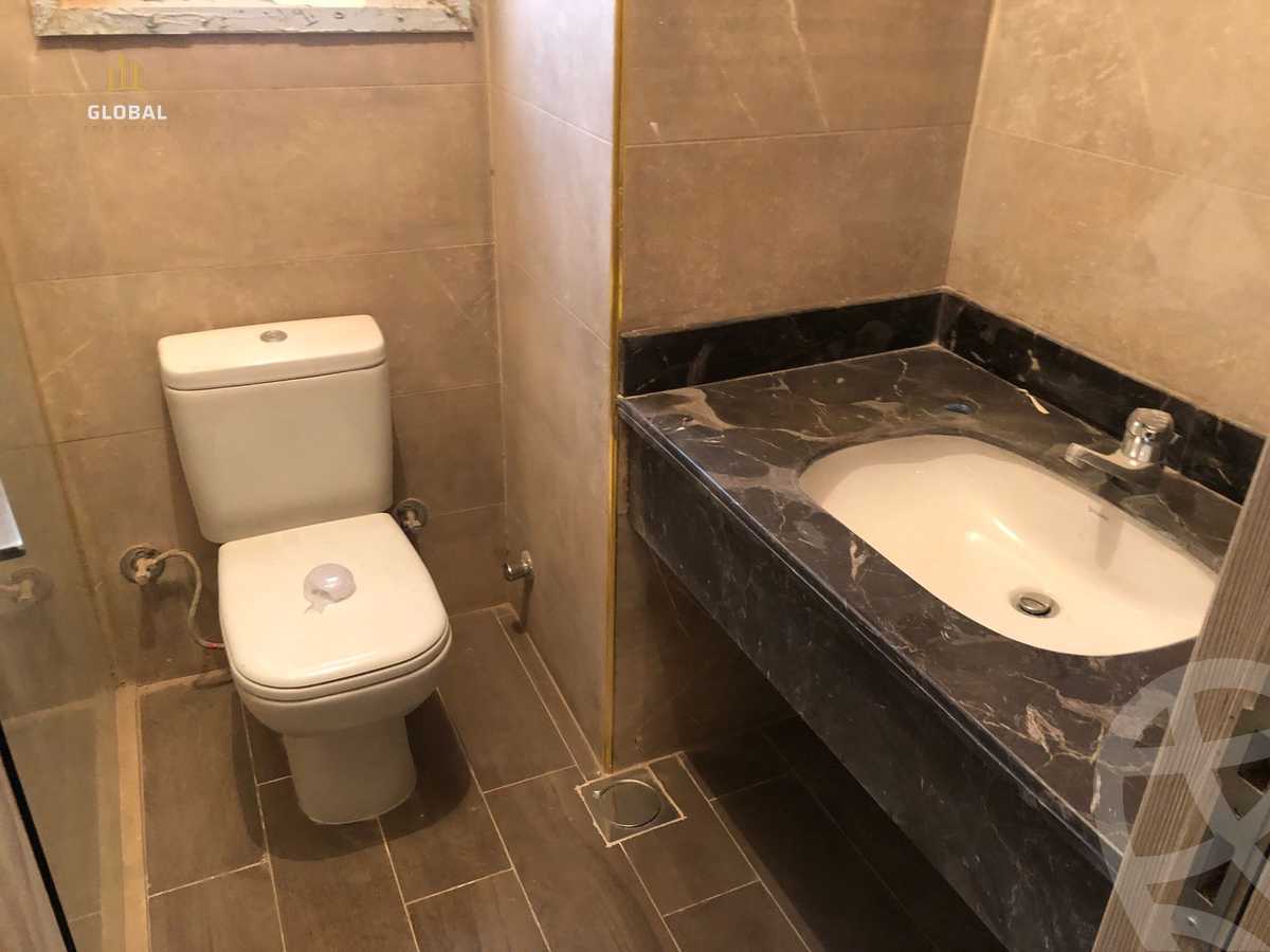 https://aqarmap.com.eg/en/listing/4368149-for-rent-cairo-new-cairo-compounds-mountain-view-hyde-park