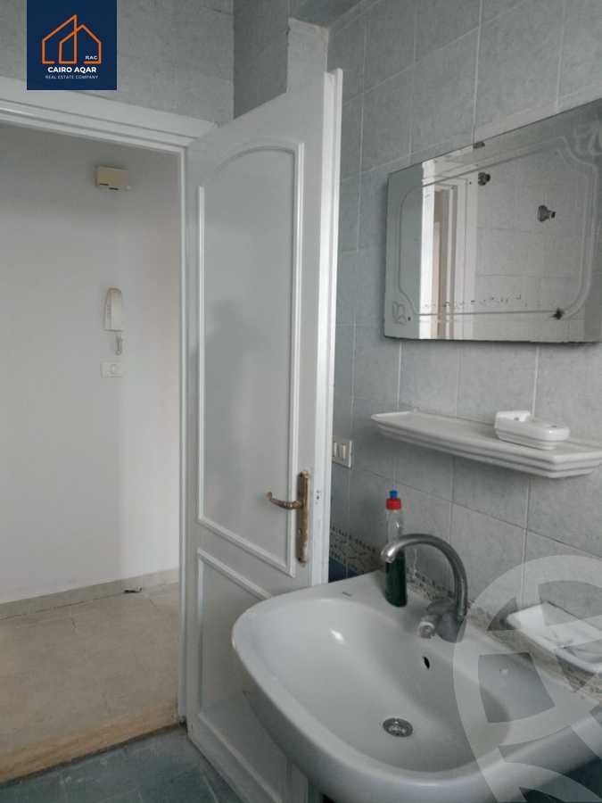 https://aqarmap.com.eg/ar/listing/4308156-for-rent-cairo-new-cairo-lrhb-city-phase-4-mostafa-kamel-st