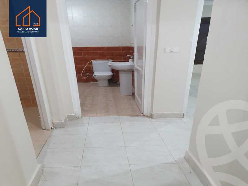 https://aqarmap.com.eg/en/listing/4570344-for-sale-cairo-new-cairo-lrhb-city-phase-5-talaat-mostafa-st