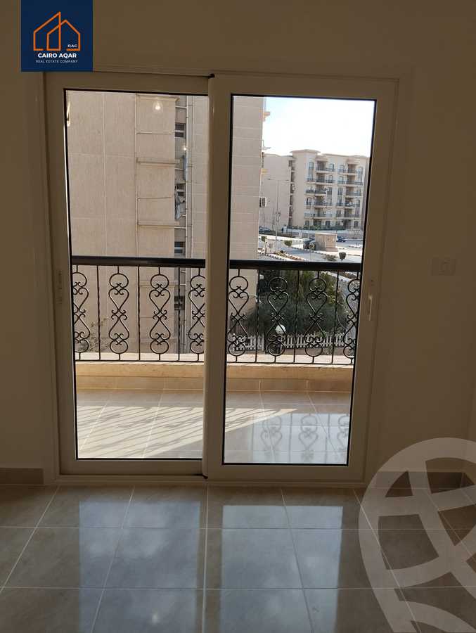 https://aqarmap.com.eg/en/listing/4627227-for-sale-cairo-new-cairo-lrhb-city-phase-7