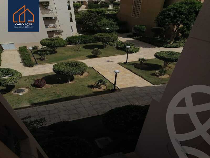 https://aqarmap.com.eg/en/listing/4700699-for-sale-cairo-new-cairo-lrhb-city-phase-1-ahmed-rami-st