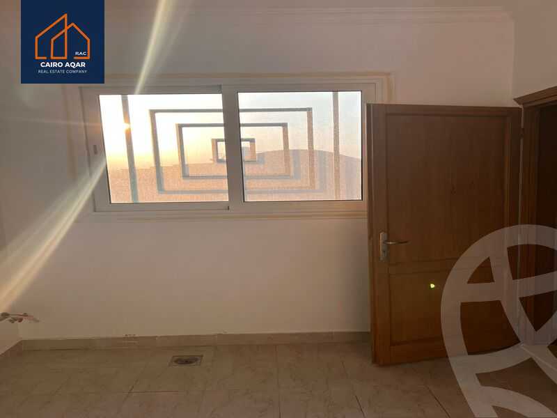 https://aqarmap.com.eg/en/listing/4702750-for-rent-cairo-new-cairo-lrhb-city-phase-1-ahmed-rami-st