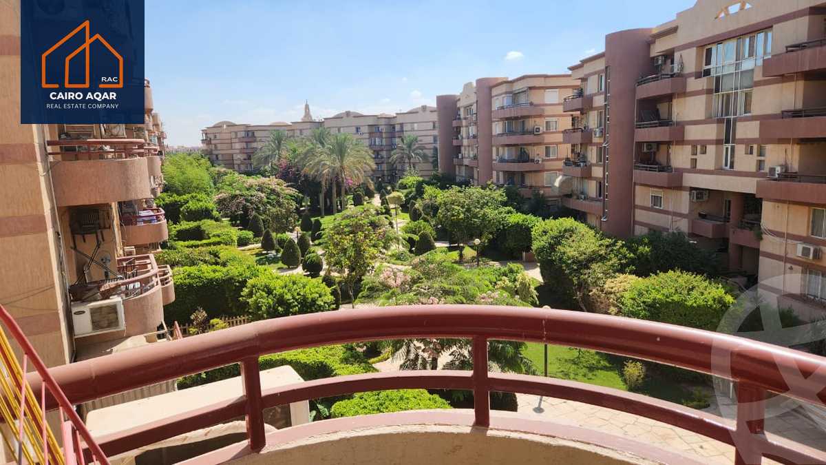 https://aqarmap.com.eg/en/listing/5240490-for-sale-cairo-new-cairo-lrhb-city-phase-4-mohammed-farid-st