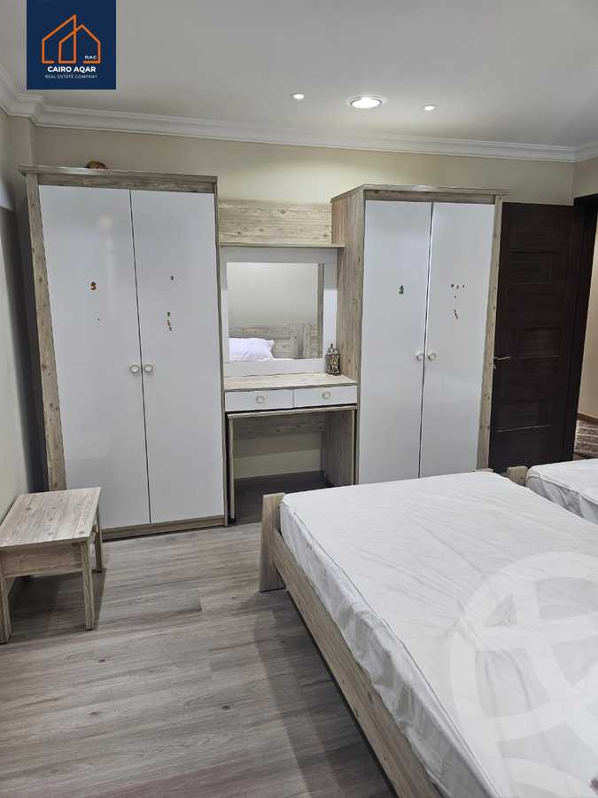 https://aqarmap.com.eg/en/listing/5246972-for-rent-cairo-new-cairo-lrhb-city-phase-5-talaat-mostafa-st