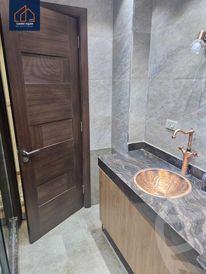 https://aqarmap.com.eg/en/listing/5246972-for-rent-cairo-new-cairo-lrhb-city-phase-5-talaat-mostafa-st