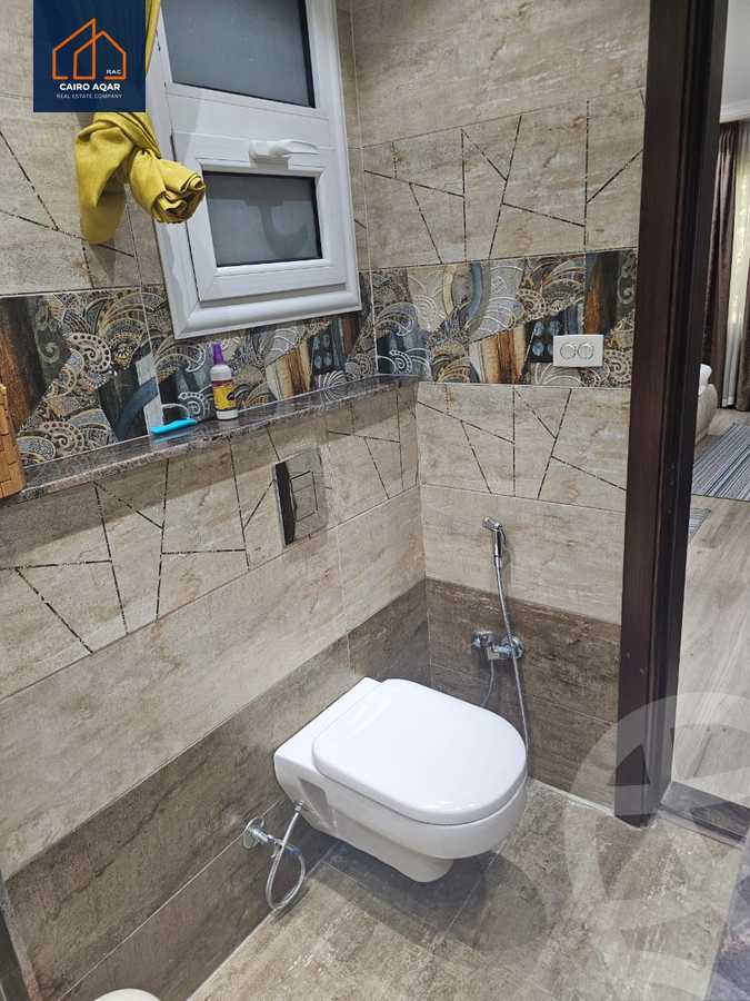 https://aqarmap.com.eg/en/listing/5246972-for-rent-cairo-new-cairo-lrhb-city-phase-5-talaat-mostafa-st