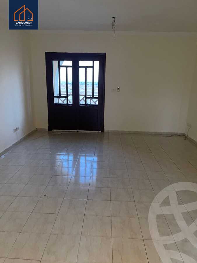 https://aqarmap.com.eg/ar/listing/5252793-for-sale-cairo-new-cairo-lrhb-city-phase-5-talaat-mostafa-st