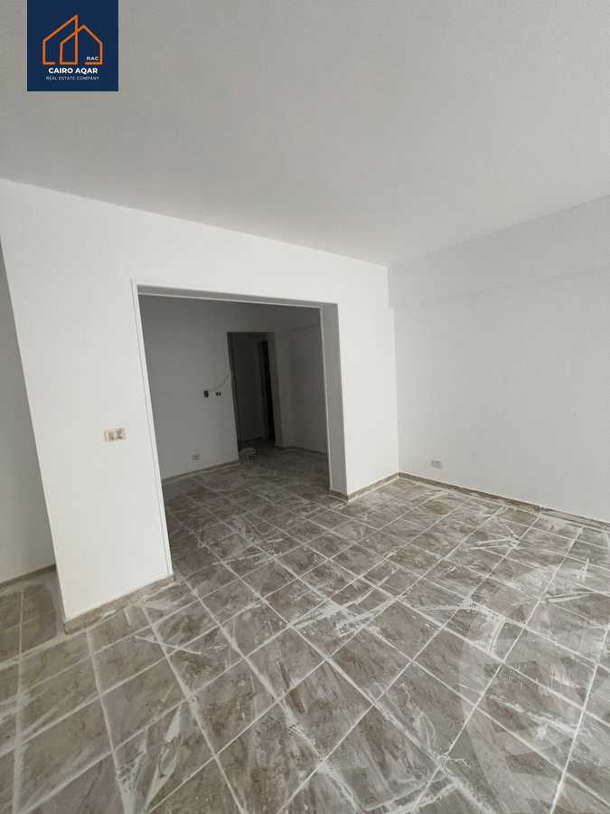 https://aqarmap.com.eg/en/listing/5269648-for-rent-cairo-new-cairo-lrhb-city-phase-8
