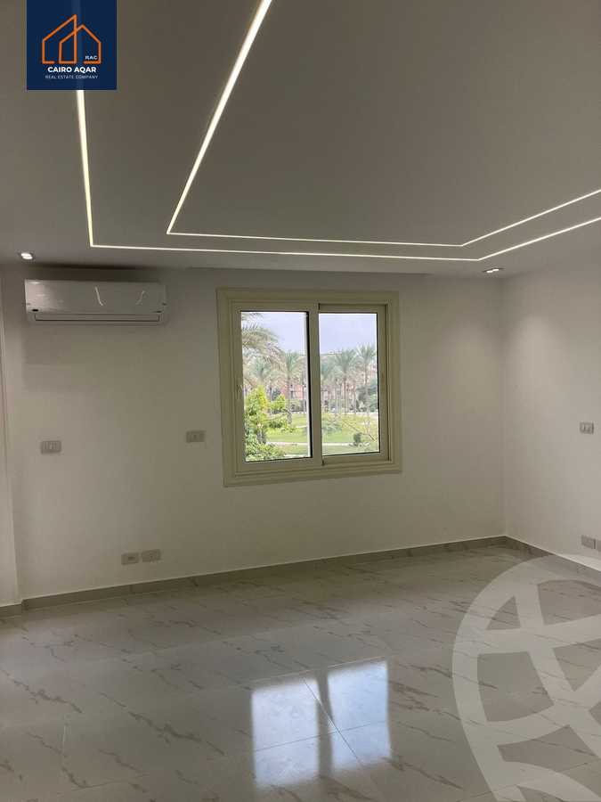 https://aqarmap.com.eg/ar/listing/5282778-for-rent-cairo-new-cairo-lrhb-city-phase-4-mohammed-farid-st