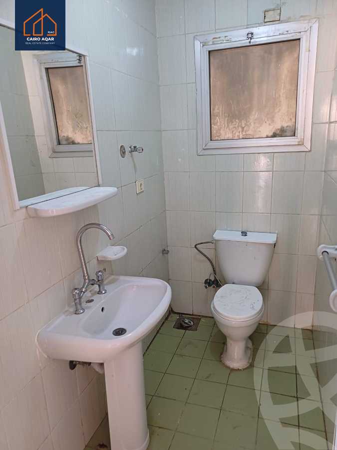 https://aqarmap.com.eg/ar/listing/5310937-for-rent-cairo-new-cairo-lrhb-city-phase-5-talaat-mostafa-st
