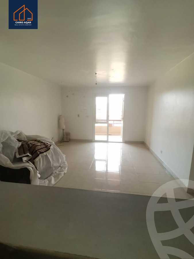 https://aqarmap.com.eg/en/listing/5314507-for-sale-cairo-new-cairo-lrhb-city-phase-4-mohammed-farid-st