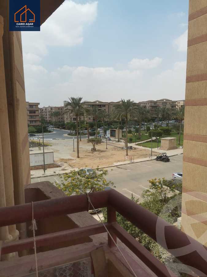https://aqarmap.com.eg/en/listing/5314507-for-sale-cairo-new-cairo-lrhb-city-phase-4-mohammed-farid-st