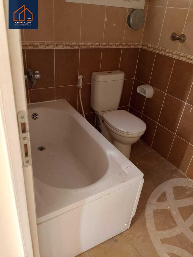 https://aqarmap.com.eg/en/listing/5315463-for-rent-cairo-new-cairo-lrhb-city-phase-7