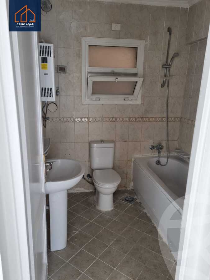 https://aqarmap.com.eg/en/listing/5315732-for-rent-cairo-new-cairo-lrhb-city-phase-5-talaat-mostafa-st