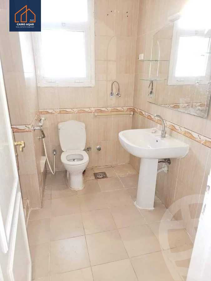 https://aqarmap.com.eg/ar/listing/5315743-for-rent-cairo-new-cairo-lrhb-city-phase-5-talaat-mostafa-st