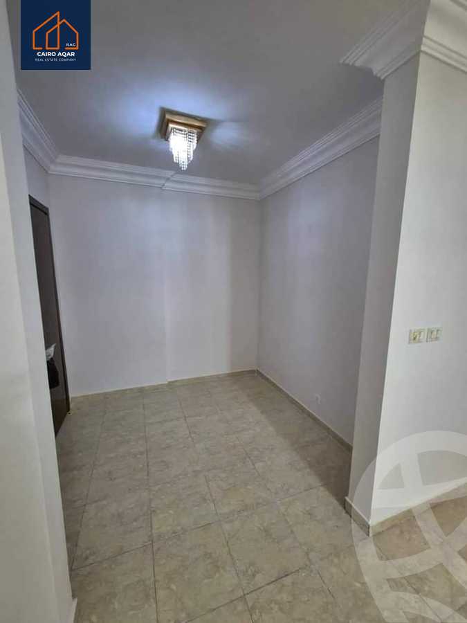 https://aqarmap.com.eg/ar/listing/5315743-for-rent-cairo-new-cairo-lrhb-city-phase-5-talaat-mostafa-st