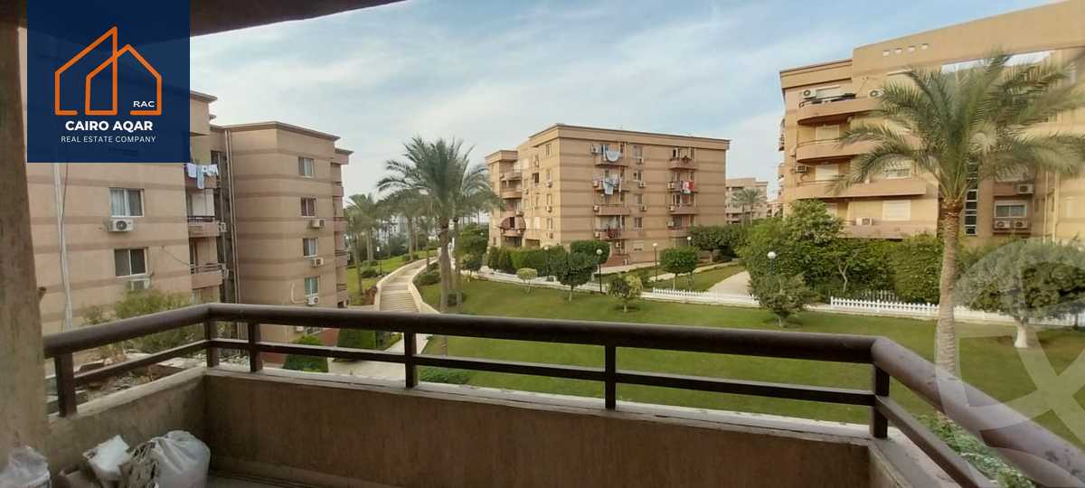 https://aqarmap.com.eg/ar/listing/5322048-for-sale-cairo-new-cairo-lrhb-city-phase-4-mohammed-farid-st