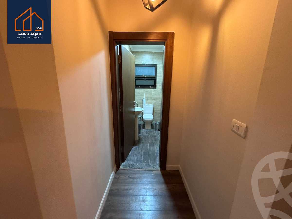 https://aqarmap.com.eg/en/listing/5337668-for-rent-cairo-new-cairo-lrhb-city-phase-5-talaat-mostafa-st