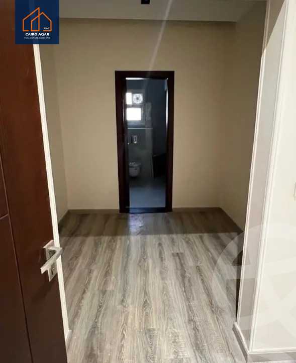 https://aqarmap.com.eg/en/listing/5357277-for-rent-cairo-new-cairo-lrhb-city-mtdd-lrhb-phase-10-farouk-el-baz-st