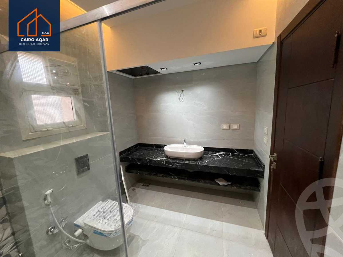 https://aqarmap.com.eg/en/listing/5357370-for-rent-cairo-new-cairo-lrhb-city-phase-8