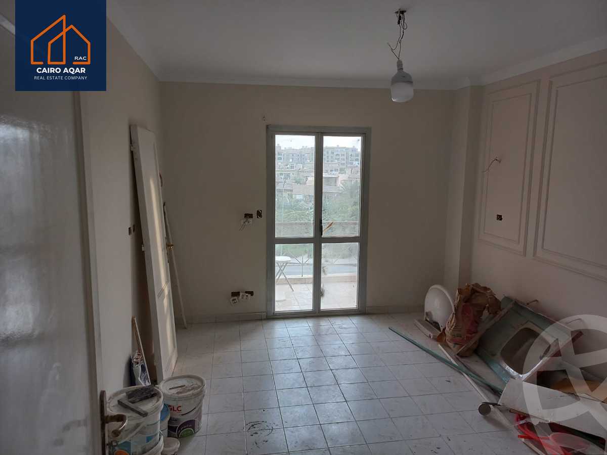https://aqarmap.com.eg/en/listing/5379278-for-sale-cairo-new-cairo-lrhb-city-phase-1-ahmed-rami-st