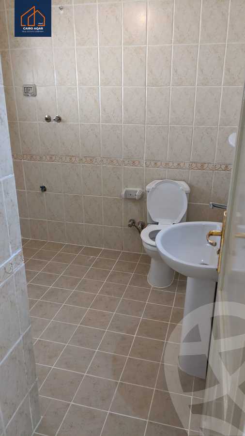 https://aqarmap.com.eg/ar/listing/5386017-for-sale-cairo-new-cairo-lrhb-city-phase-5-ibn-al-nafees-st