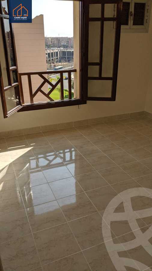https://aqarmap.com.eg/ar/listing/5386017-for-sale-cairo-new-cairo-lrhb-city-phase-5-ibn-al-nafees-st