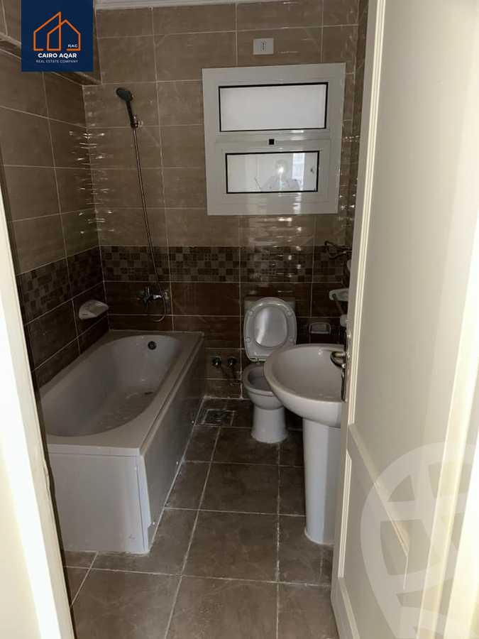 https://aqarmap.com.eg/en/listing/5401241-for-rent-cairo-new-cairo-lrhb-city-phase-7