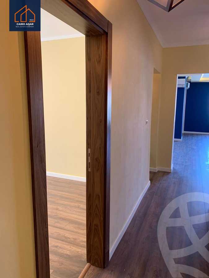 https://aqarmap.com.eg/ar/listing/5401832-for-rent-cairo-new-cairo-lrhb-city-phase-5-talaat-mostafa-st
