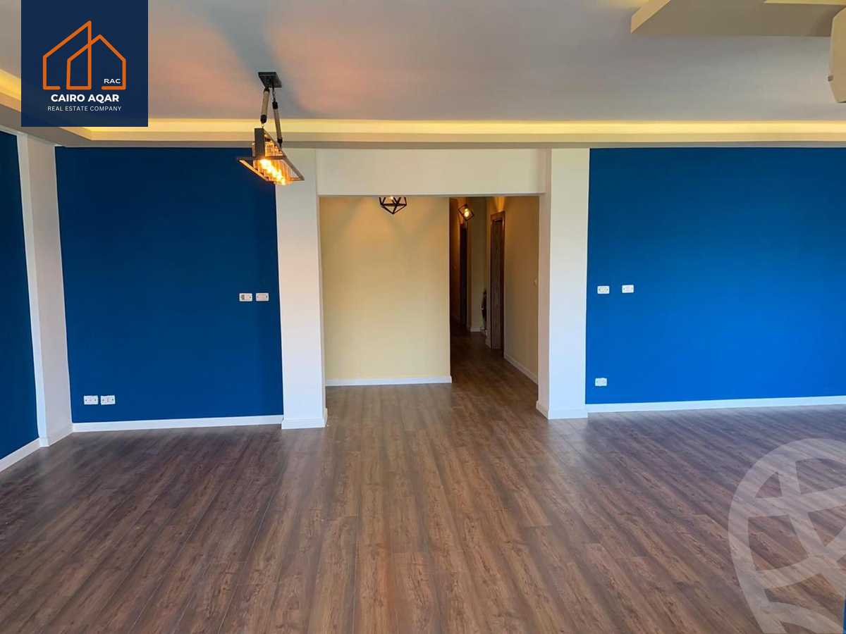 https://aqarmap.com.eg/ar/listing/5401832-for-rent-cairo-new-cairo-lrhb-city-phase-5-talaat-mostafa-st