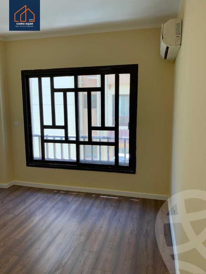 https://aqarmap.com.eg/ar/listing/5401832-for-rent-cairo-new-cairo-lrhb-city-phase-5-talaat-mostafa-st