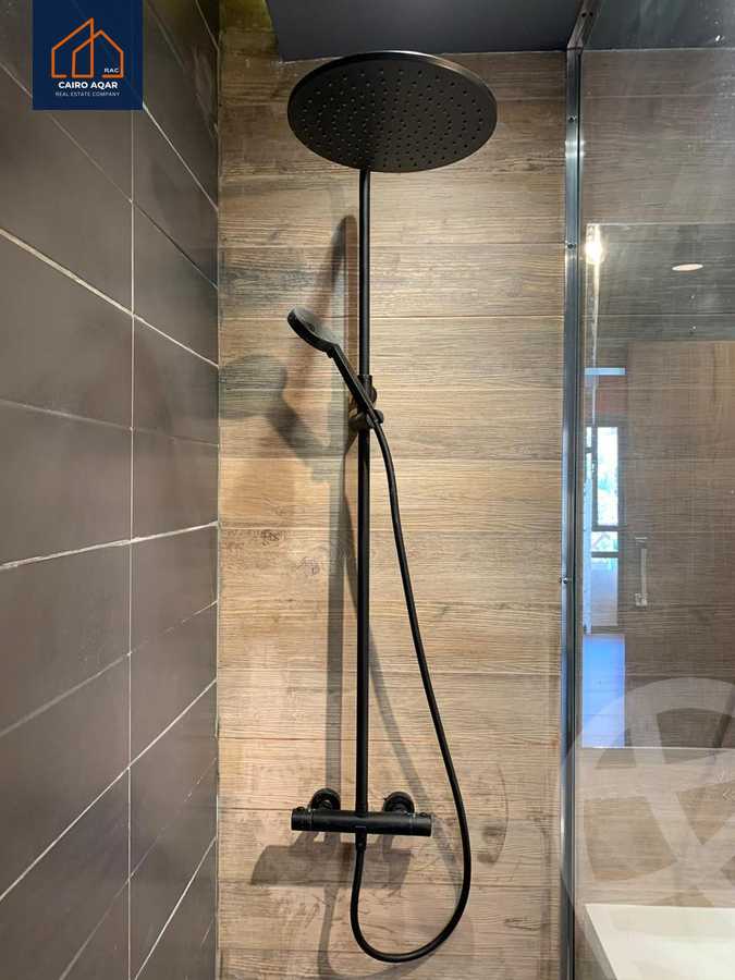 https://aqarmap.com.eg/ar/listing/5401832-for-rent-cairo-new-cairo-lrhb-city-phase-5-talaat-mostafa-st