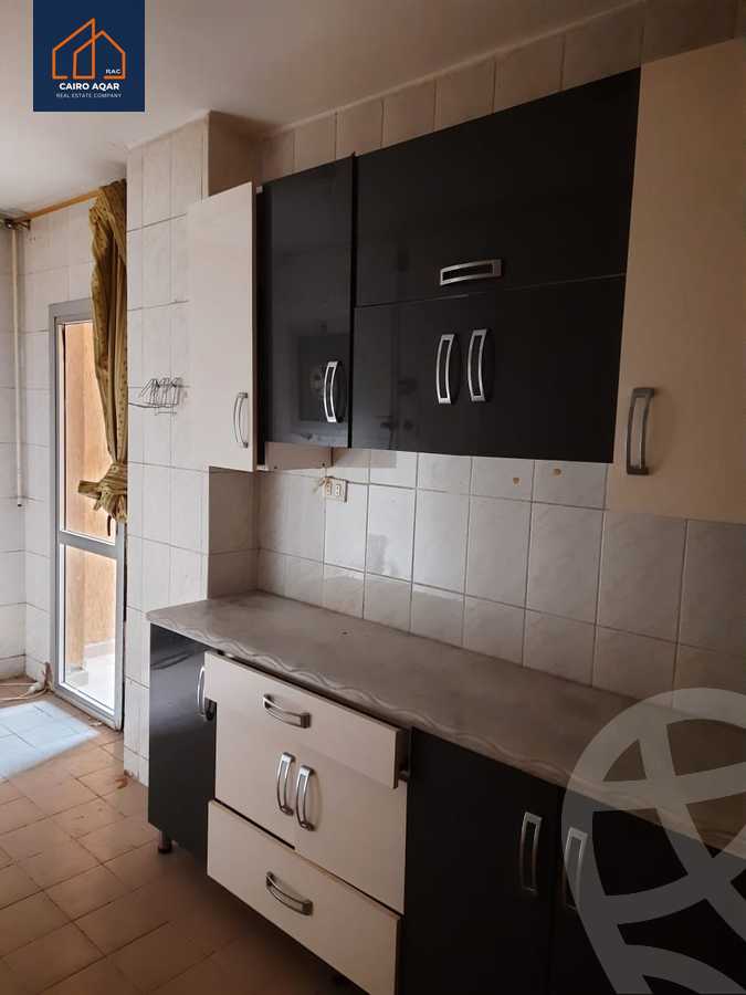 https://aqarmap.com.eg/en/listing/5413619-for-rent-cairo-new-cairo-lrhb-city-phase-1-taha-hussein-st