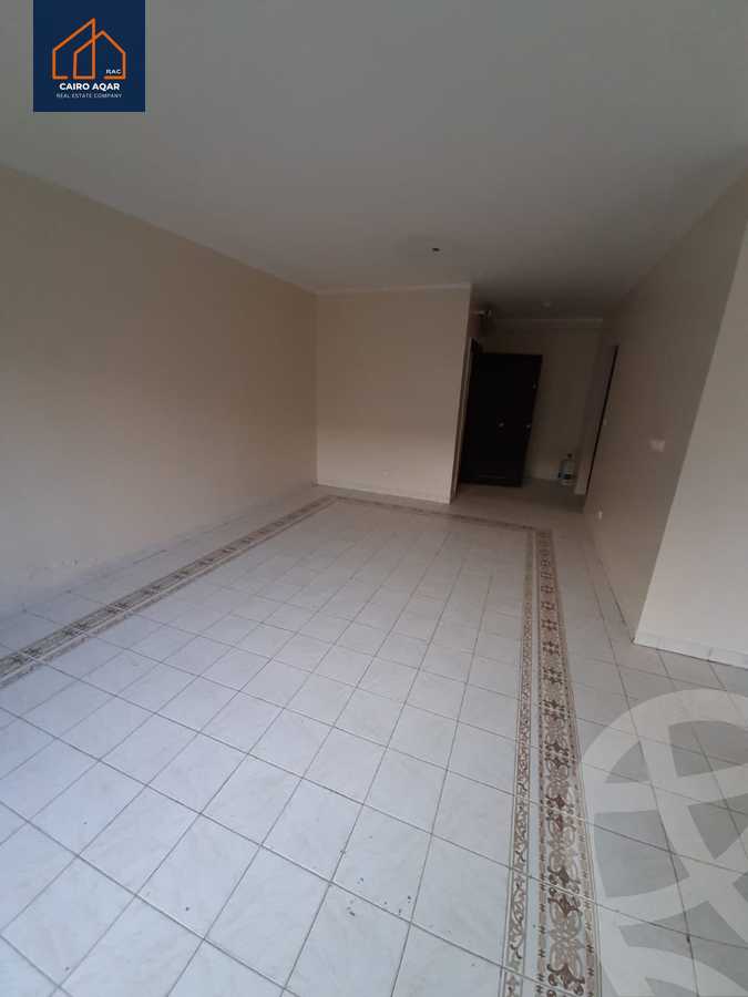 https://aqarmap.com.eg/en/listing/5413619-for-rent-cairo-new-cairo-lrhb-city-phase-1-taha-hussein-st