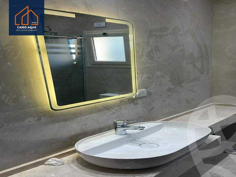 https://aqarmap.com.eg/en/listing/5415048-for-sale-cairo-new-cairo-lrhb-city-malls-and-markets