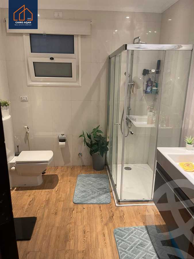 https://aqarmap.com.eg/ar/listing/5436528-for-sale-cairo-new-cairo-lrhb-city-phase-5-talaat-mostafa-st