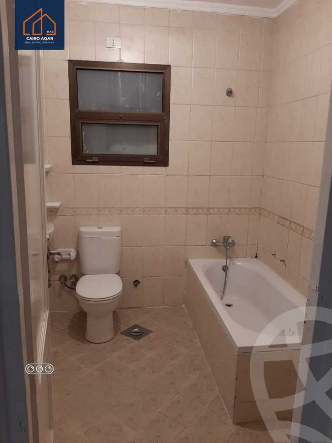 https://aqarmap.com.eg/ar/listing/5440597-for-rent-cairo-new-cairo-lrhb-city-phase-5-talaat-mostafa-st