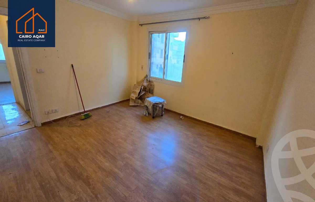 https://aqarmap.com.eg/ar/listing/5474763-for-sale-cairo-new-cairo-lrhb-city-phase-4-mohammed-farid-st
