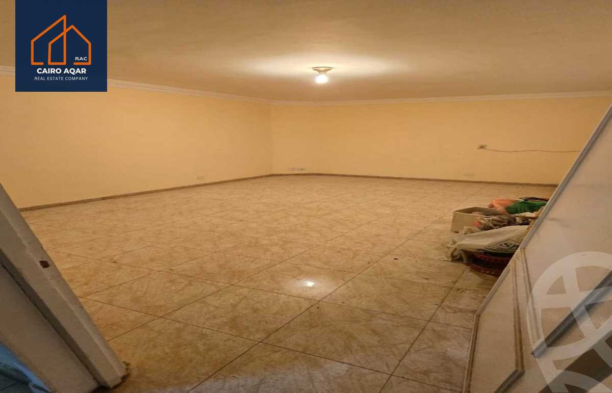 https://aqarmap.com.eg/ar/listing/5474763-for-sale-cairo-new-cairo-lrhb-city-phase-4-mohammed-farid-st
