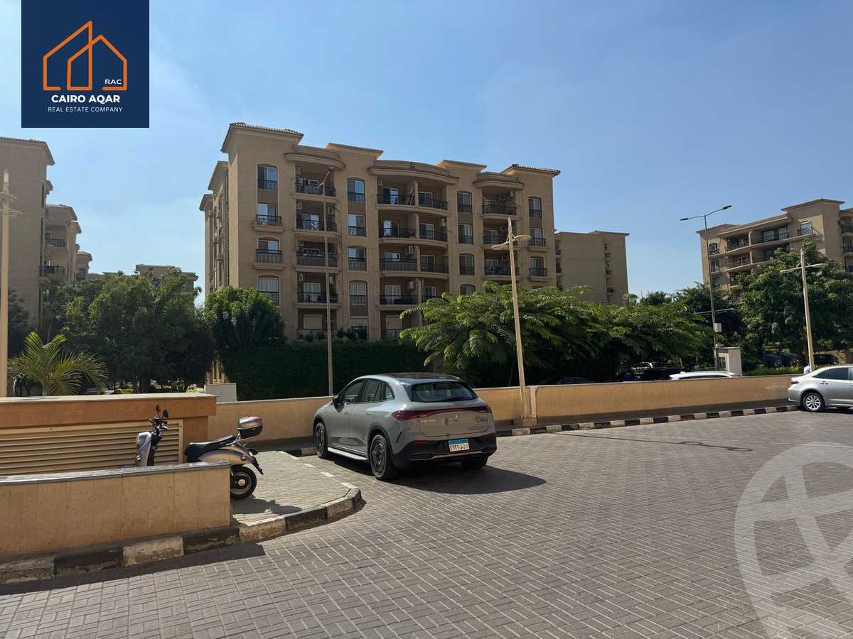 https://aqarmap.com.eg/en/listing/5514520-for-sale-cairo-new-cairo-lrhb-city-phase-8
