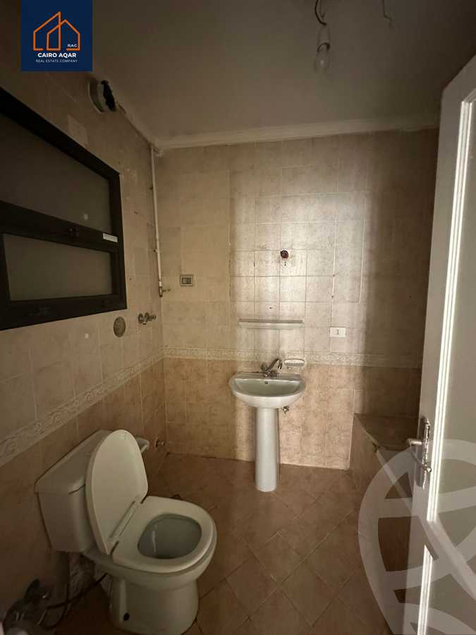 https://aqarmap.com.eg/en/listing/5517518-for-sale-cairo-new-cairo-lrhb-city-phase-5-talaat-mostafa-st