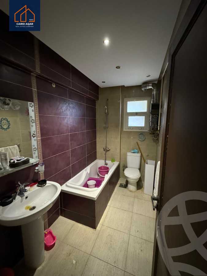 https://aqarmap.com.eg/en/listing/5529235-for-sale-cairo-new-cairo-lrhb-city-phase-8