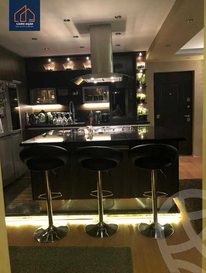 https://aqarmap.com.eg/en/listing/5533616-for-sale-cairo-new-cairo-lrhb-city-phase-4-mohammed-farid-st